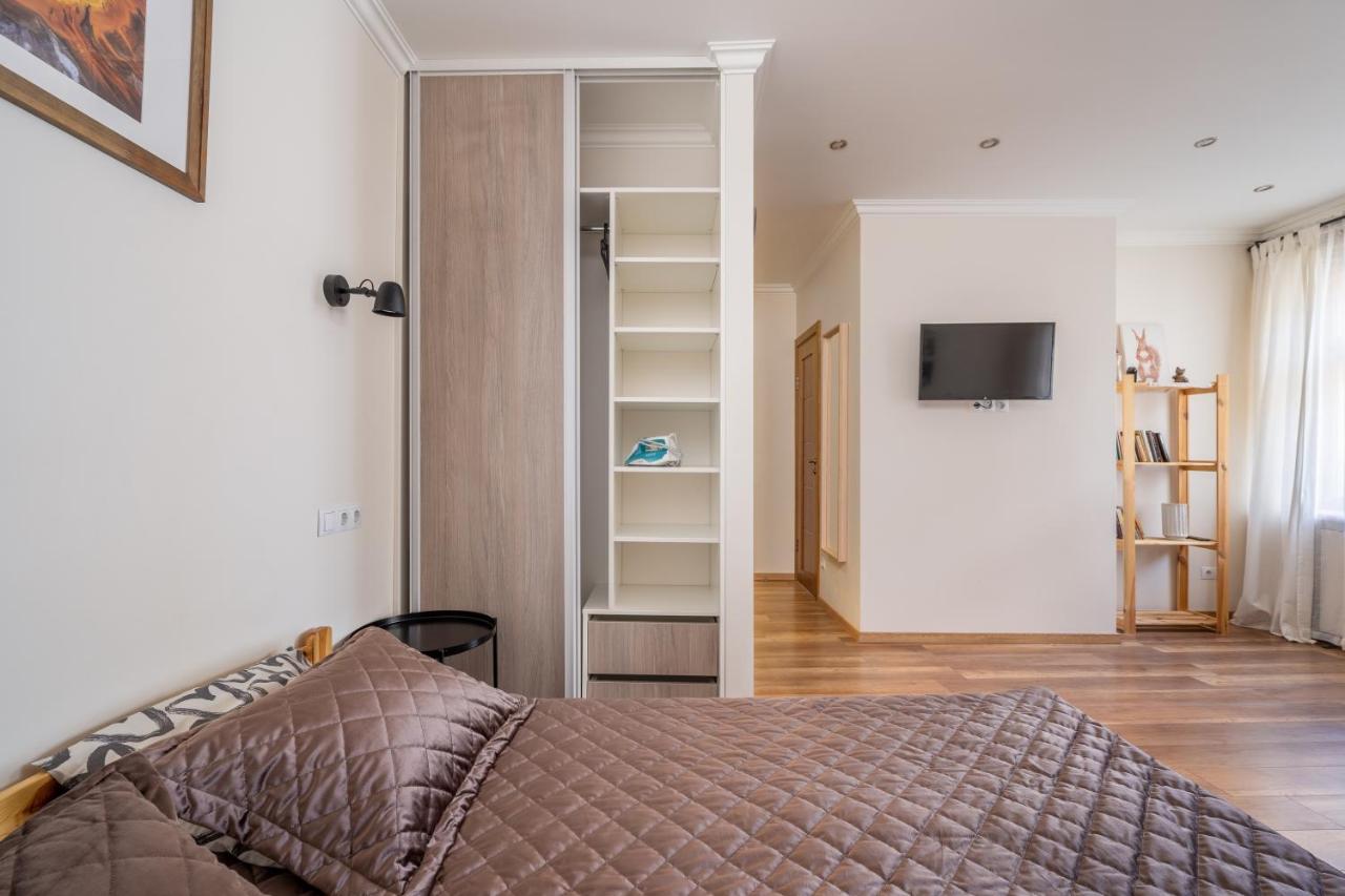 Top-Floor Studio With Courtyard View In Unesco Area, Murnieku Street Residence Riga Exterior foto