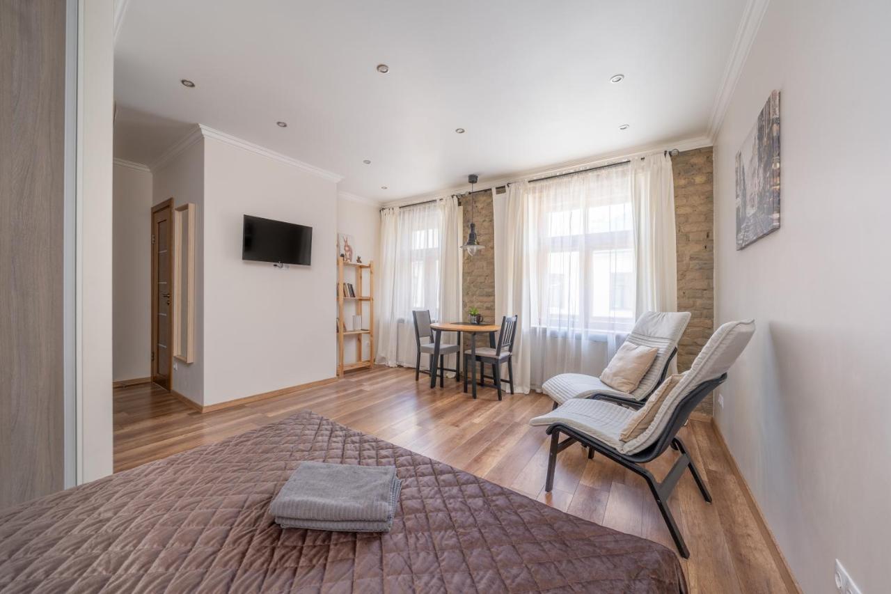 Top-Floor Studio With Courtyard View In Unesco Area, Murnieku Street Residence Riga Exterior foto